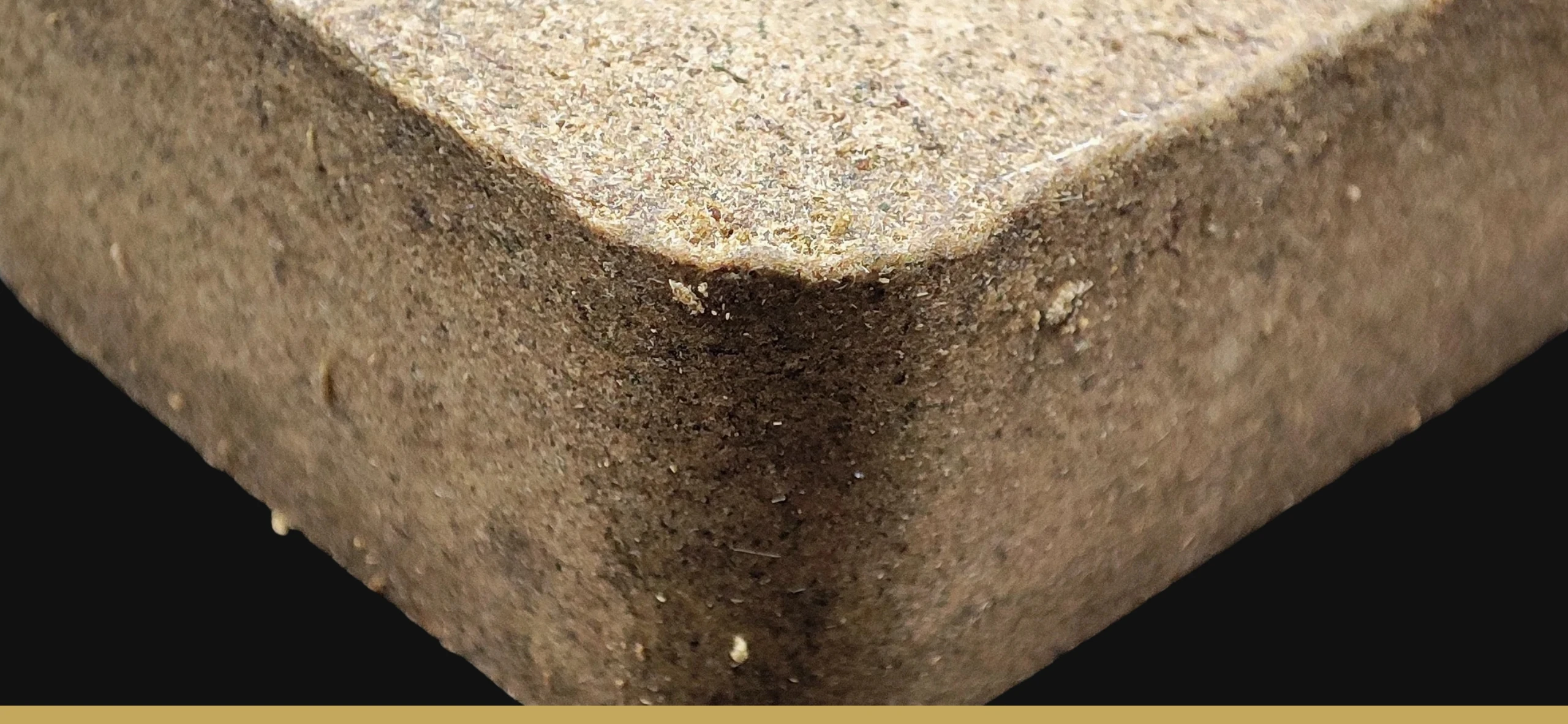 Résine de CBD ou de CBG double tamisée produit en agriculture biologique.